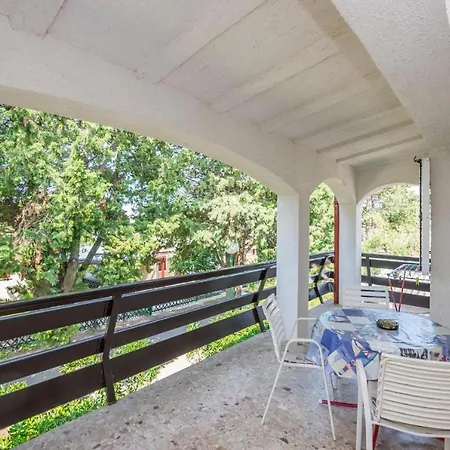 Mira Near The Sandy - By Ta Leut Agency * بريفلاكا