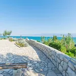 Mira Near The Sandy - By Ta Leut Agency Apartman *