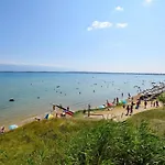 Mira Near The Sandy - By Ta Leut Agency Apartman *