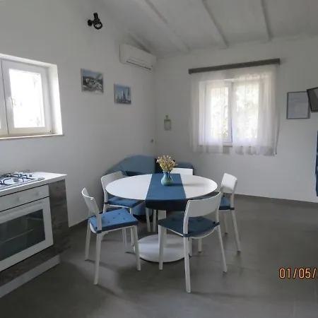 Mira Sabunike Near The Sandy - By Ta Leut Agency Lejlighed