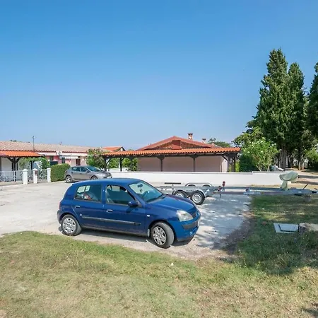Mira Sabunike Near The Sandy - By Ta Leut Agency Privlaka (Zadar)