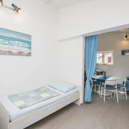 Mira Sabunike Near The Sandy - By Ta Leut Agency Lejlighed Privlaka (Zadar)
